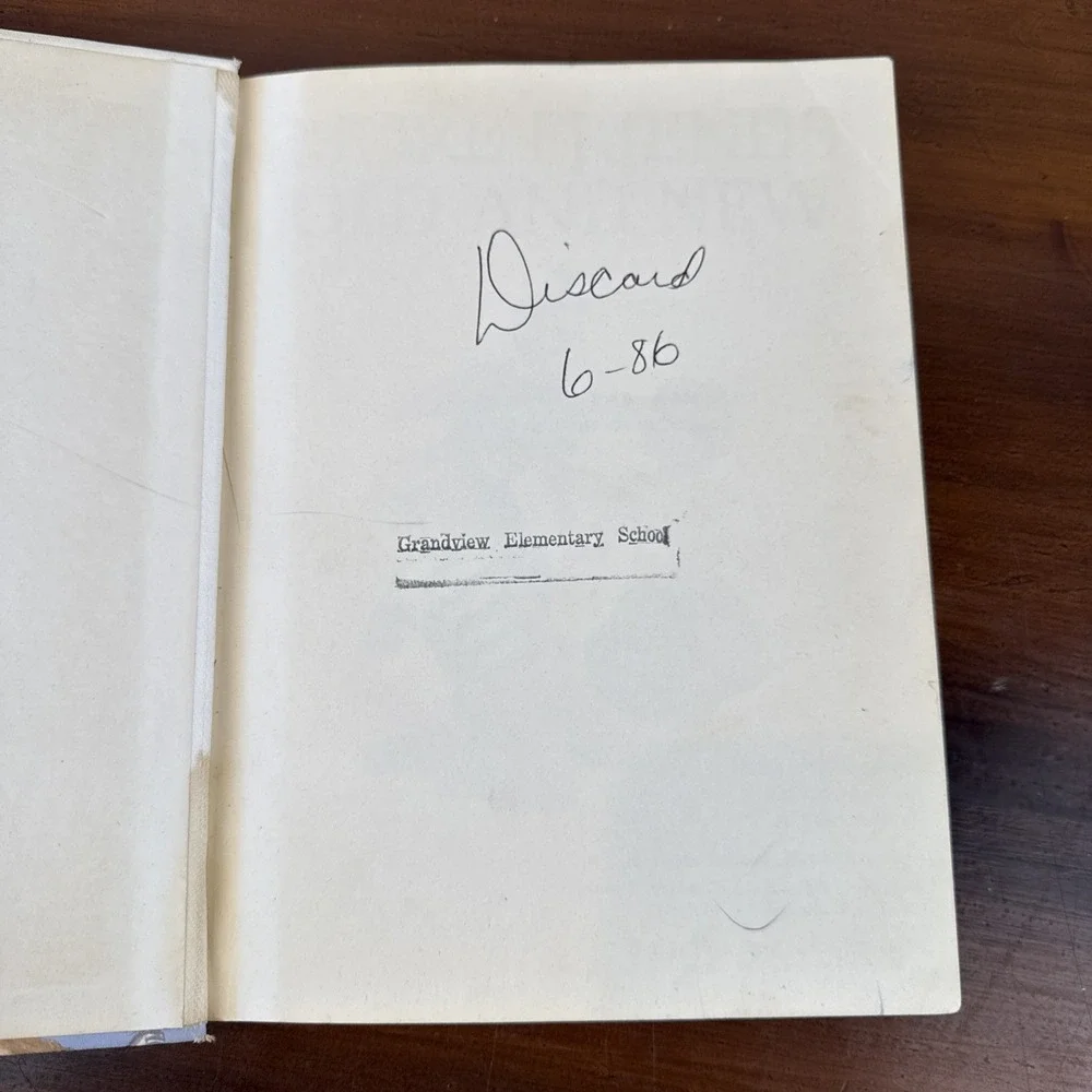Lot of 2 Vintage Reader books from‎ the 1960's